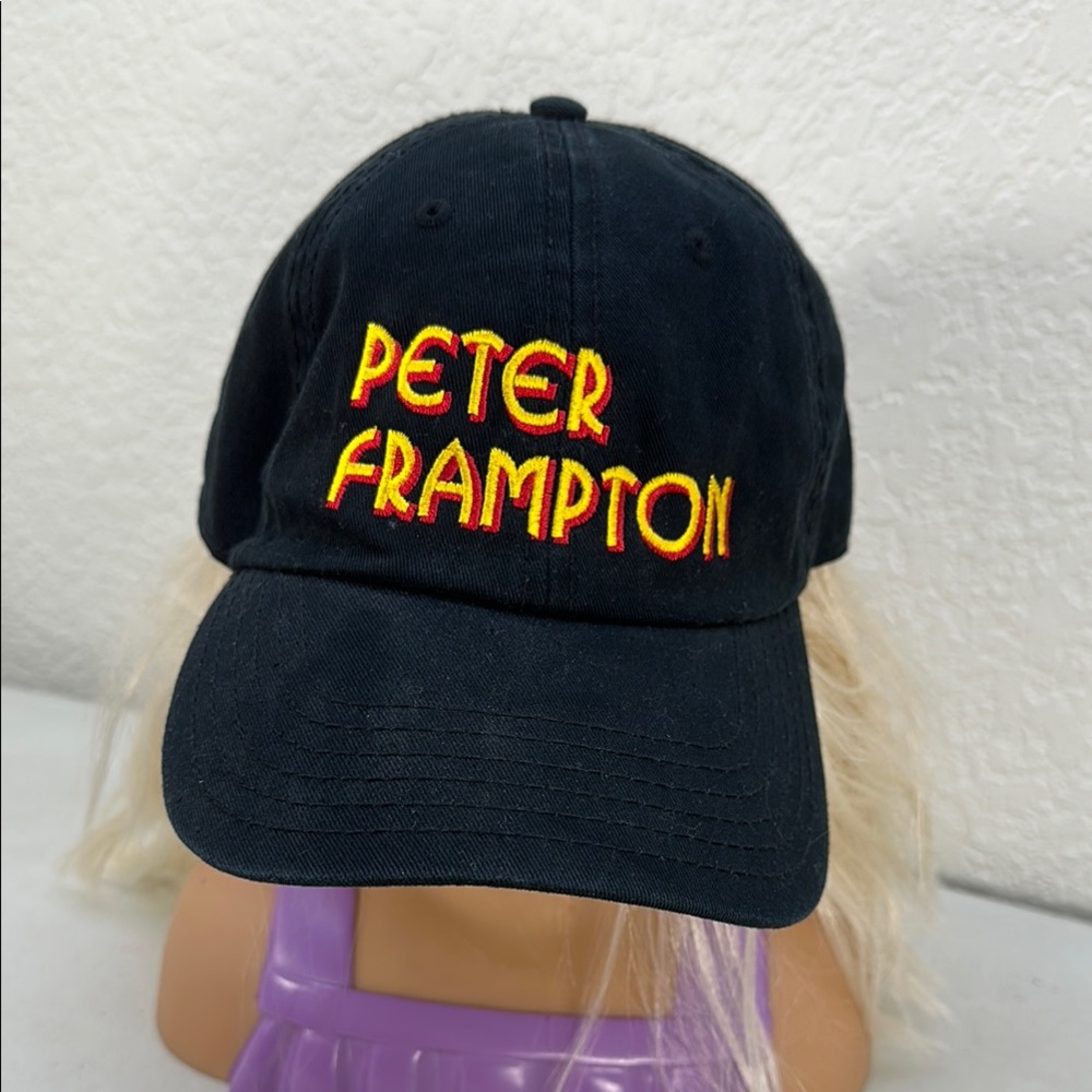 OTTO Black and Yellow Hat